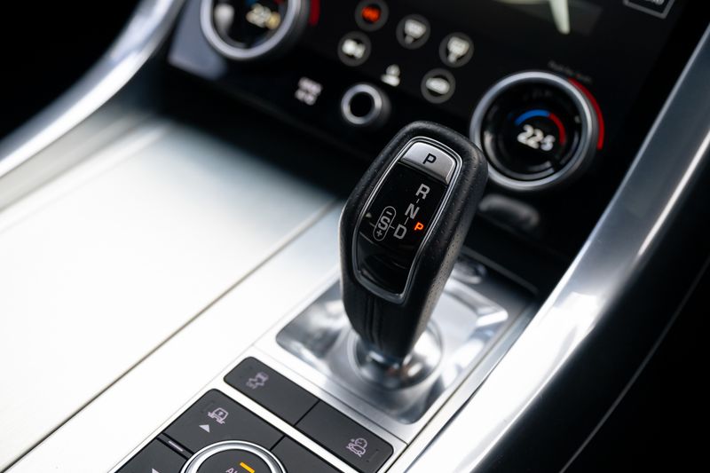 Range Rover Sport SVR