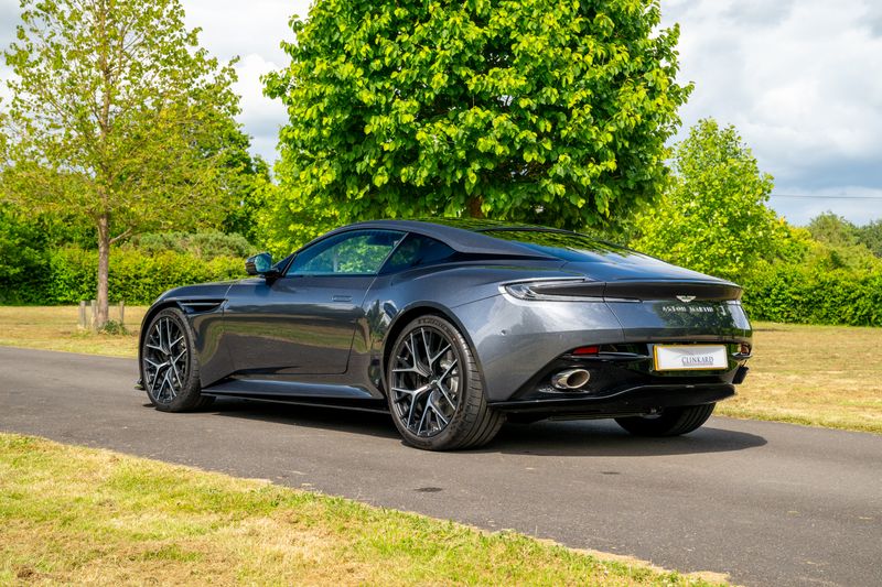 Aston Martin  DB12 Auto