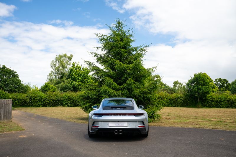 Porsche 911 (992) GT3 Touring