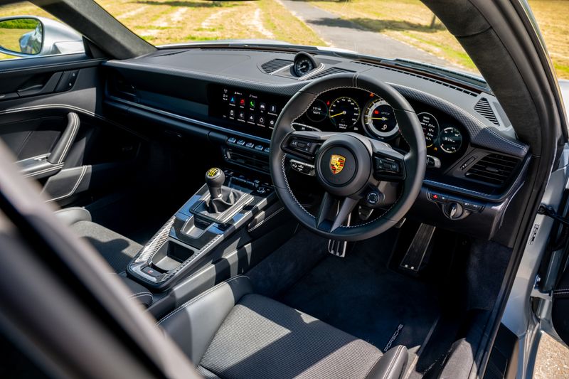 Porsche 911 (992) GT3 Touring