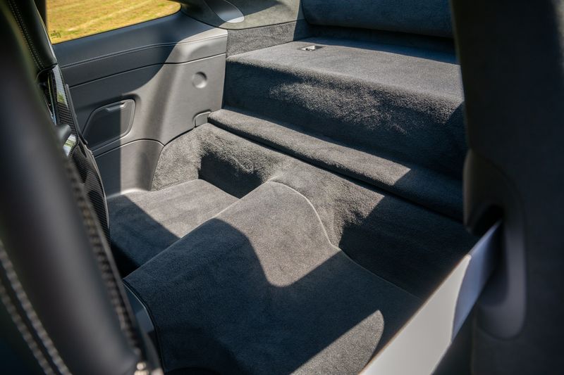 Porsche 911 (992) GT3 Touring