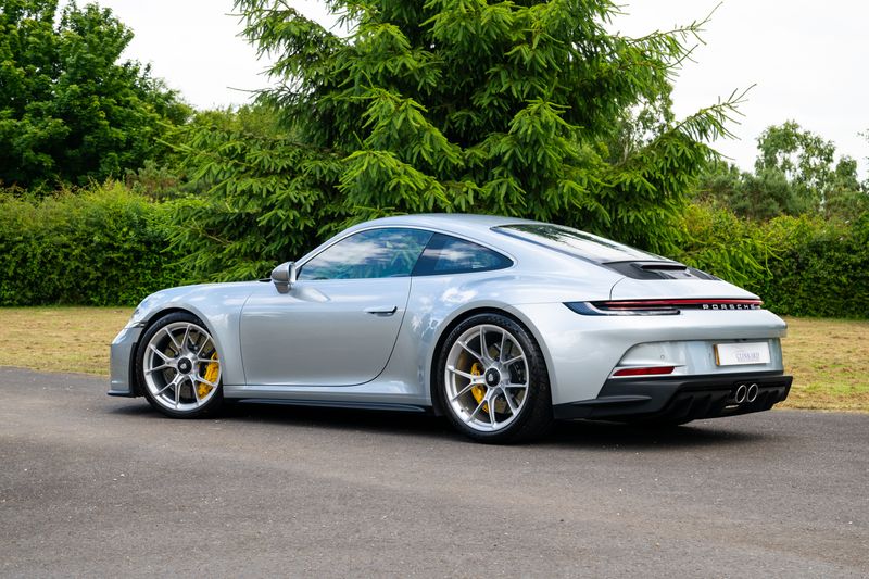 Porsche 911 (992) GT3 Touring