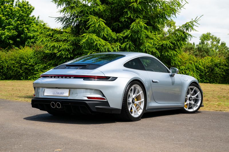 Porsche 911 (992) GT3 Touring