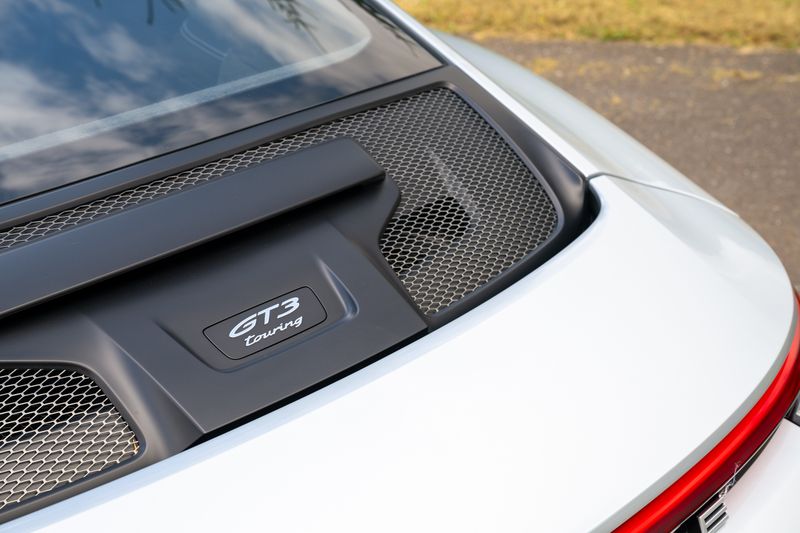 Porsche 911 (992) GT3 Touring