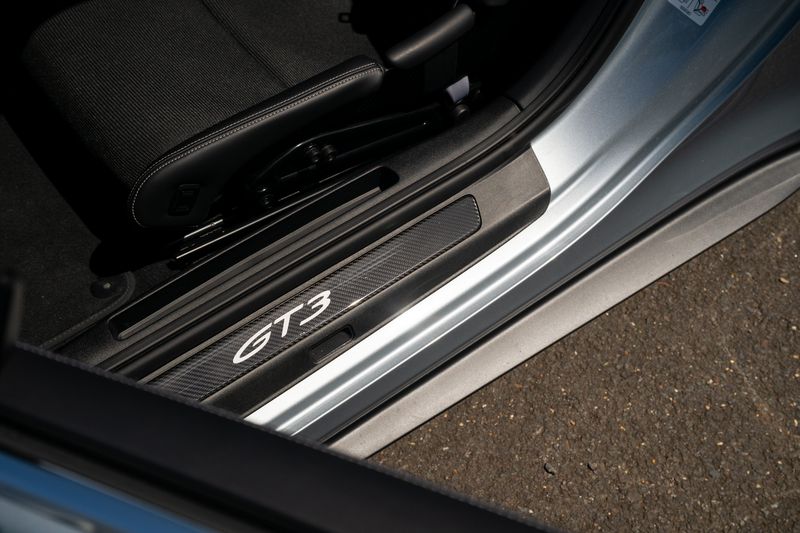 Porsche 911 (992) GT3 Touring