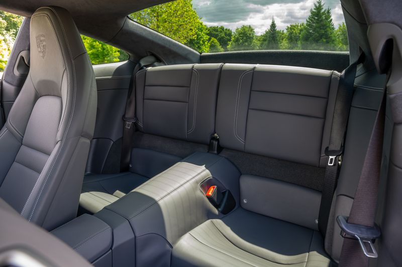 Porsche 911 (992) Carrera S PDK