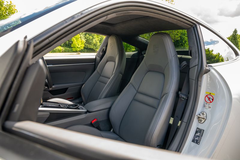 Porsche 911 (992) Carrera S PDK