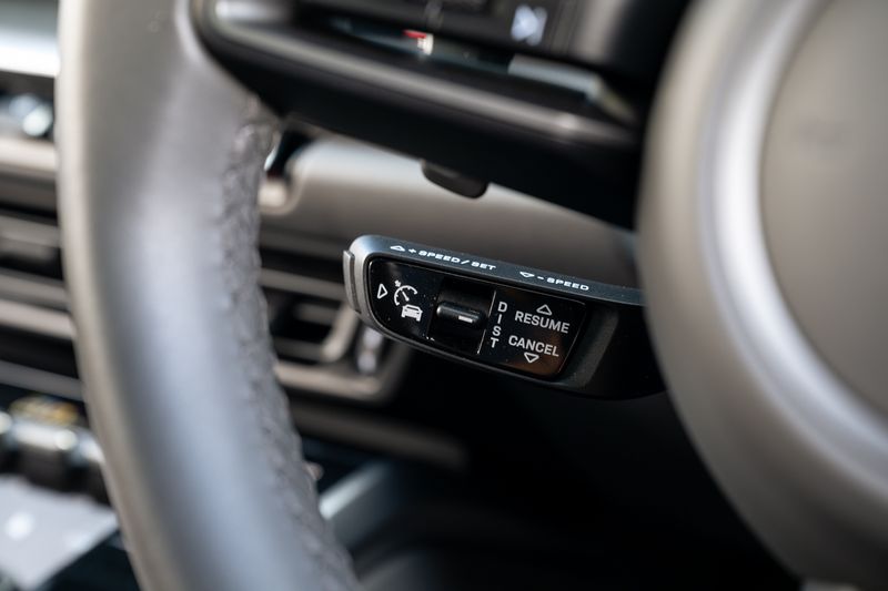 Porsche 911 (992) Carrera S PDK