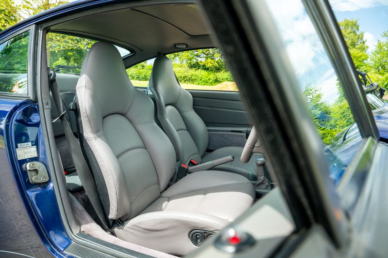 1995 Porsche 911 (993) Carrera 4