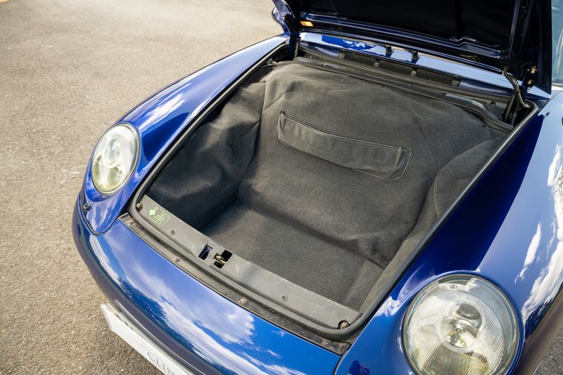 1995 Porsche 911 (993) Carrera 4