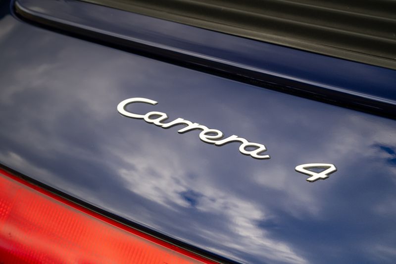1995 Porsche 911 (993) Carrera 4