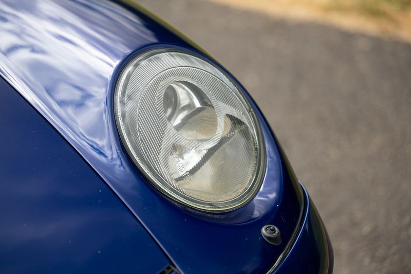 1995 Porsche 911 (993) Carrera 4