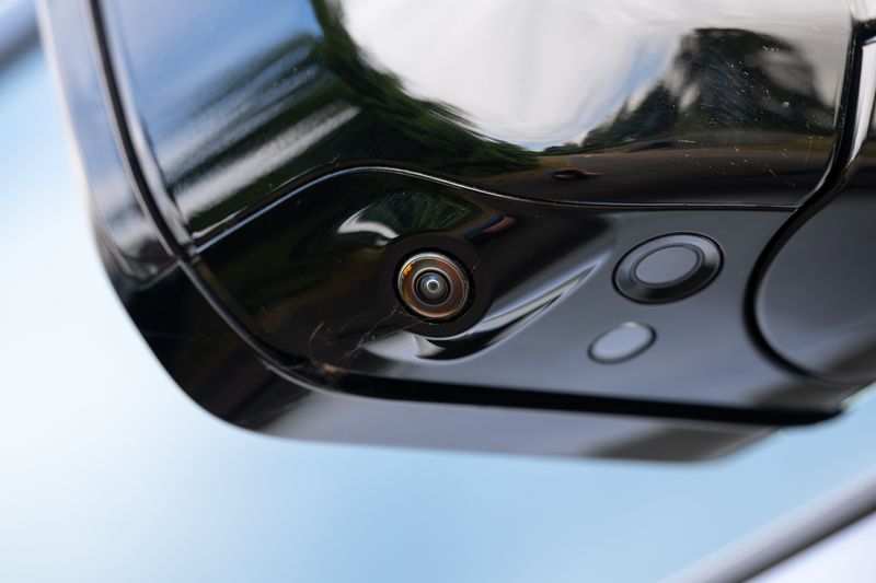 Landrover Defender 90 Commercial 3.0 D250 HSE VAT Q