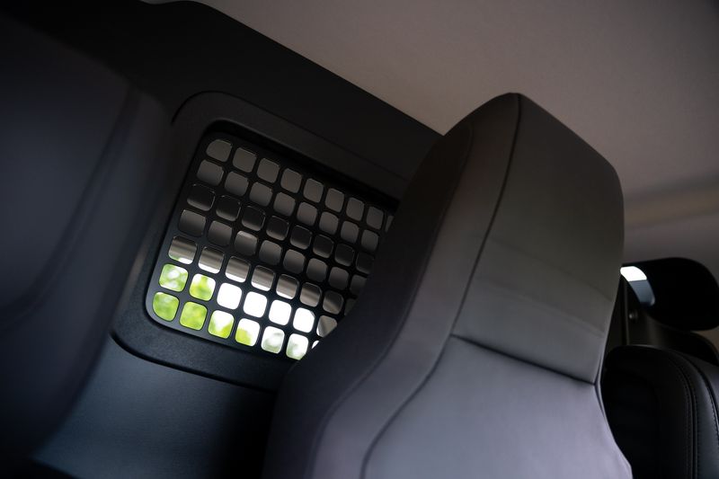 Landrover Defender 90 Commercial 3.0 D250 HSE VAT Q