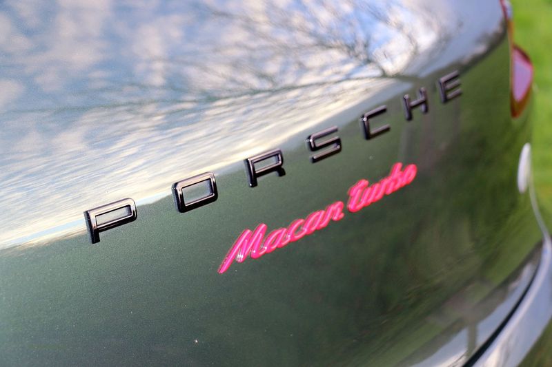 Porsche Macan Turbo Exclusive Performance - One Owner FPSH