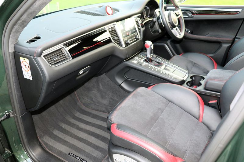 Porsche Macan Turbo Exclusive Performance - One Owner FPSH