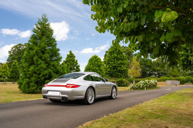 Porsche 911 (997.2) Carrera 4S Coupe (Manual)