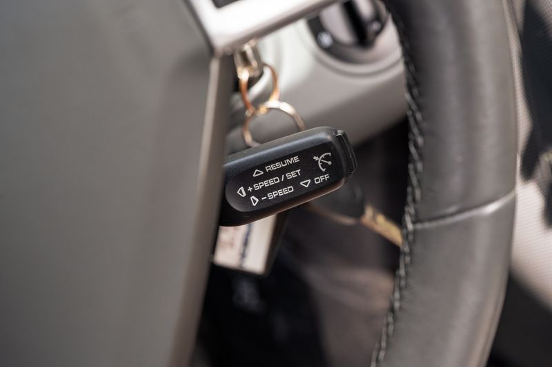 Porsche 911 (997.2) Carrera 4S Coupe (Manual)