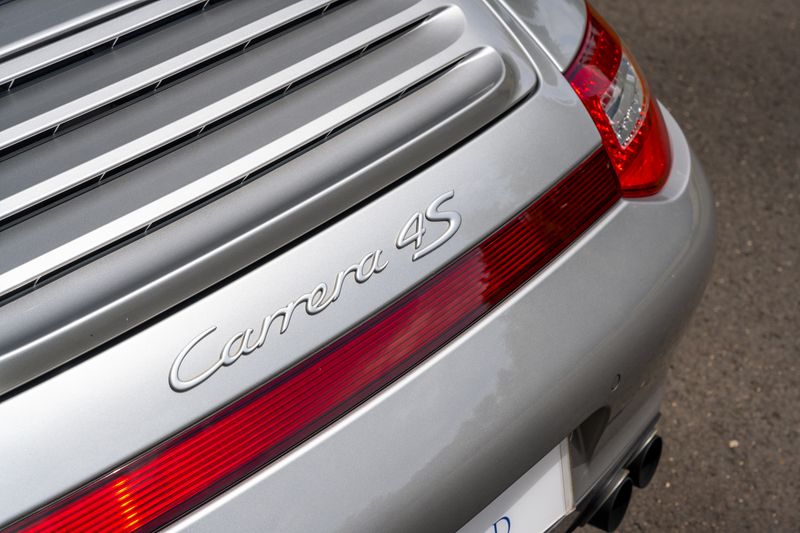 Porsche 911 (997.2) Carrera 4S Coupe (Manual)