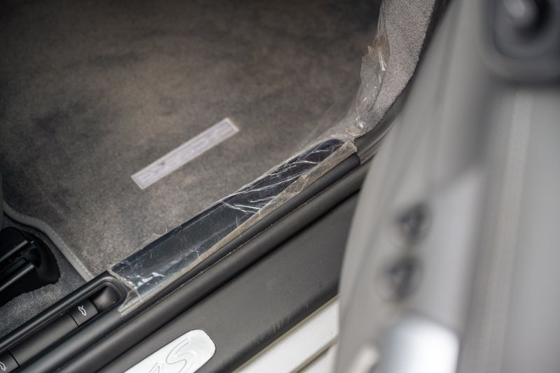 Porsche 911 (997.2) Carrera 4S Coupe (Manual)