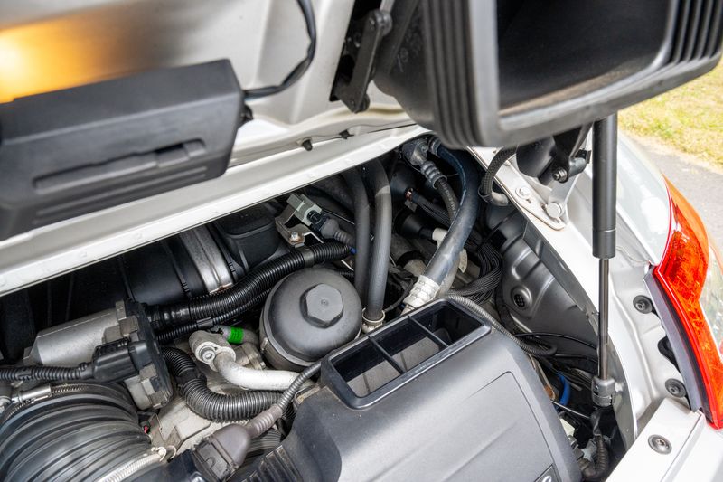 Porsche 911 (997.2) Carrera 4S Coupe (Manual)