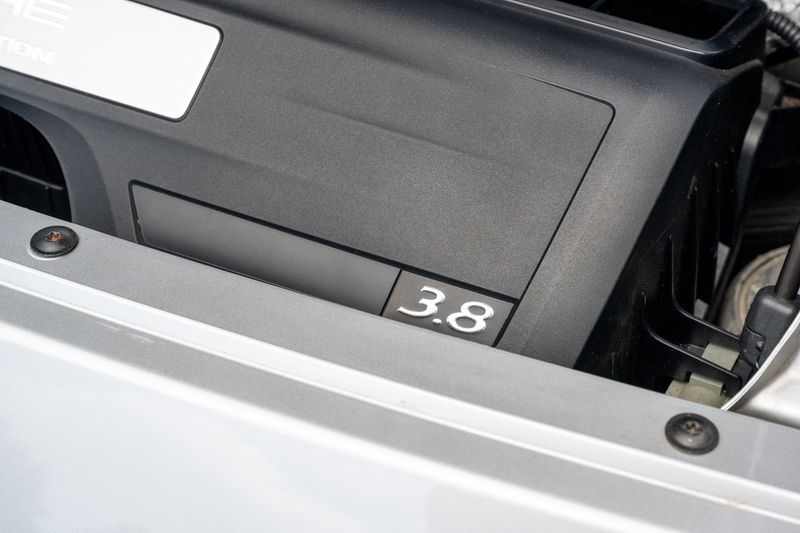 Porsche 911 (997.2) Carrera 4S Coupe (Manual)