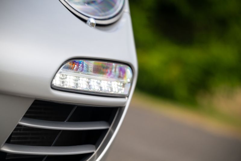 Porsche 911 (997.2) Carrera 4S Coupe (Manual)