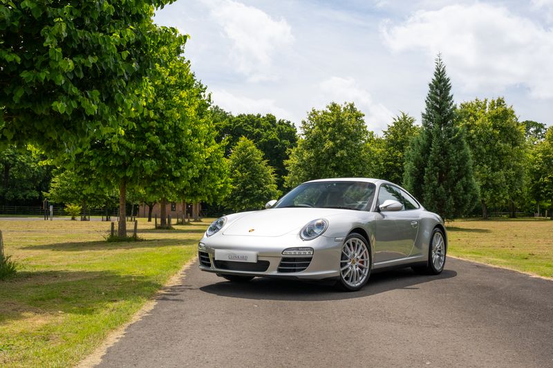 Porsche 911 (997.2) Carrera 4S Coupe (Manual)