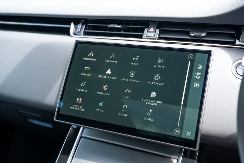 Evoque D200 Dynamic HSE Auto