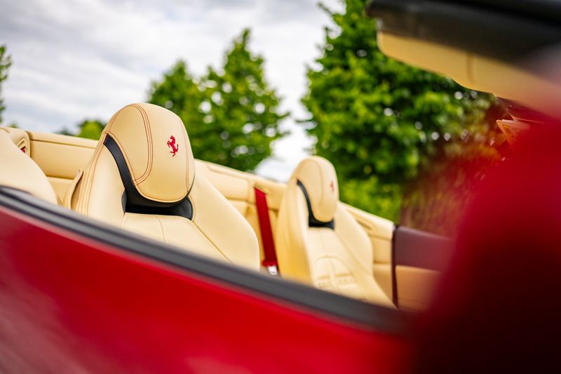 Ferrari California T V8 F1 DCT