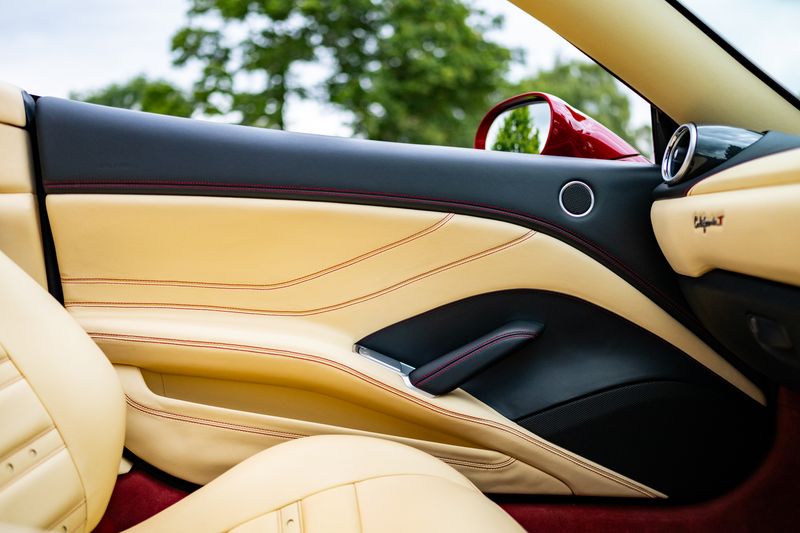 Ferrari California T V8 F1 DCT