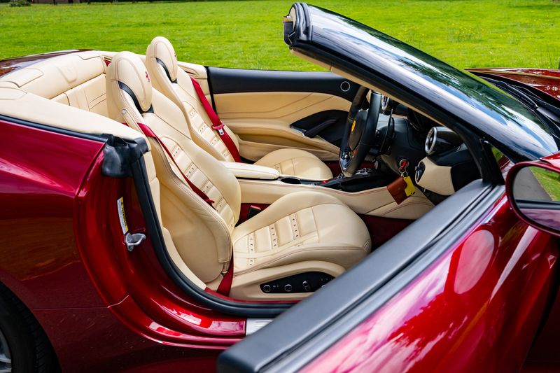 Ferrari California T V8 F1 DCT