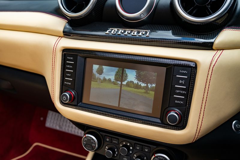 Ferrari California T V8 F1 DCT