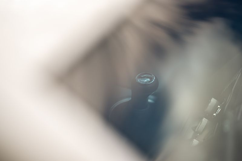 Aston Martin V8 Vantage (Manual)