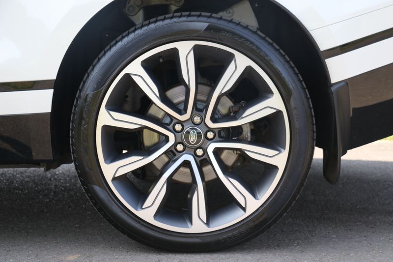 Range Rover Velar D300 R-Dynamic SE