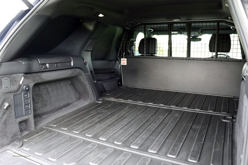 Landrover Discovery Commercial 3.0 HSE 306 VAT Qualifying