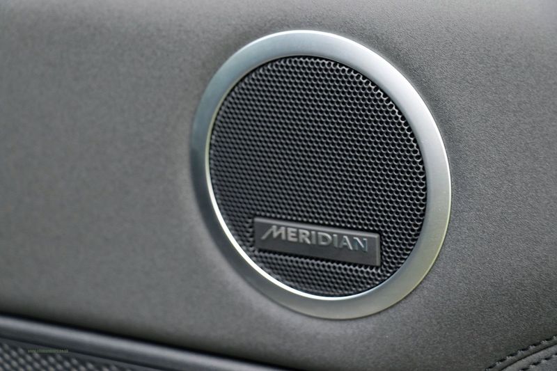 Landrover Discovery Commercial 3.0 HSE 306 VAT Qualifying