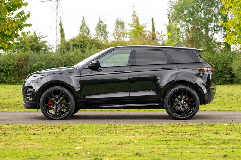 Range Rover Evoque P250 R-Dynamic SE Auto