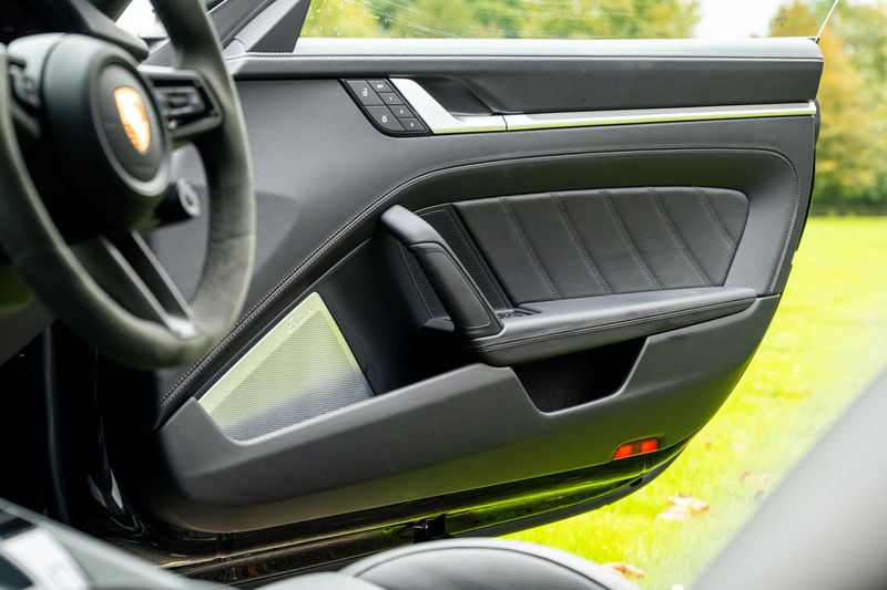 Porsche 911 (992) Turbo S PDK