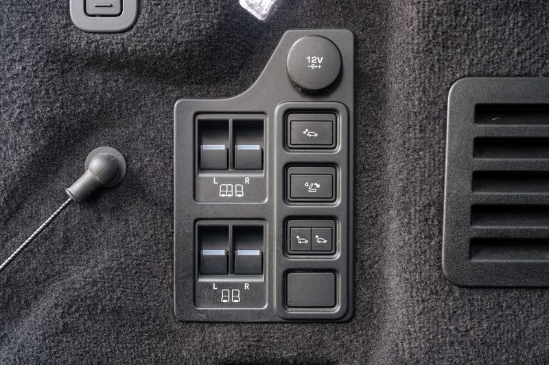 Landrover Discovery 3.0 SDV6 HSE Luxury