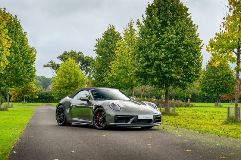 Porsche 911 (992) Carrera 4 GTS Cab