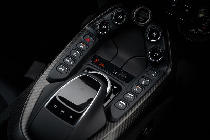 Aston Martin V8 Vantage Coupe Auto