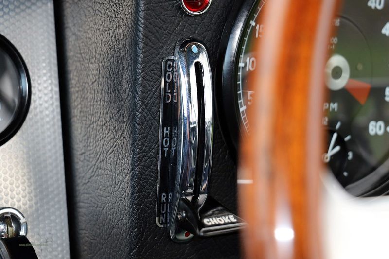 Jaguar E Type Series One Flat Floor