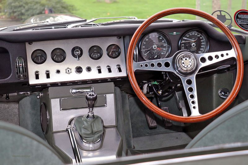 Jaguar E Type Series One Flat Floor