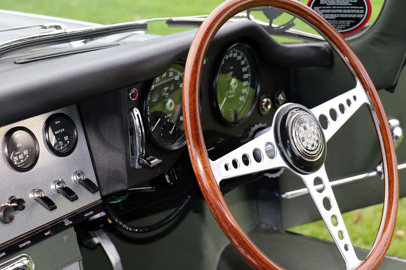 Jaguar E Type Series One Flat Floor