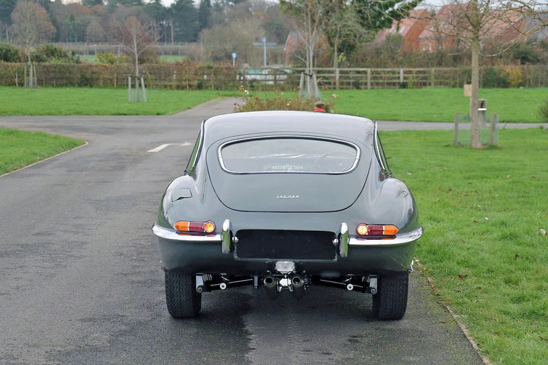 Jaguar E Type Series One Flat Floor