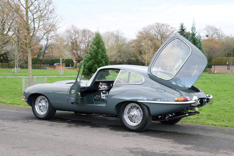 Jaguar E Type Series One Flat Floor