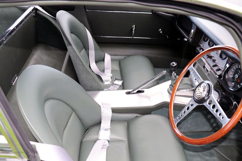 Jaguar E Type Series One Flat Floor