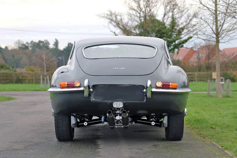 Jaguar E Type Series One Flat Floor