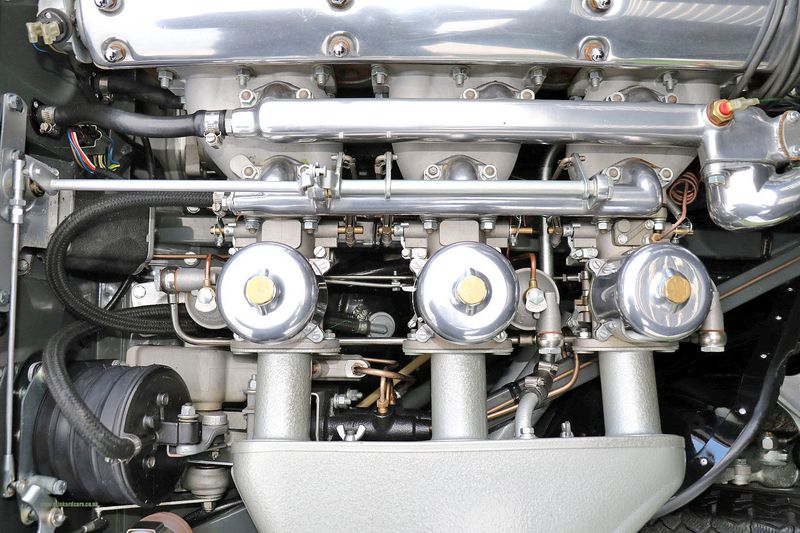 Jaguar E Type Series One Flat Floor